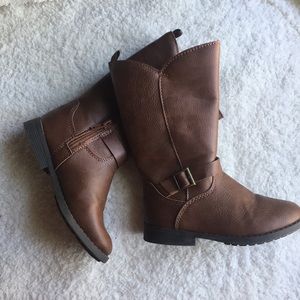 Brown girls Boots